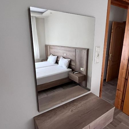 Hotel Filoxenia Néoi Póroi Ngoại thất bức ảnh