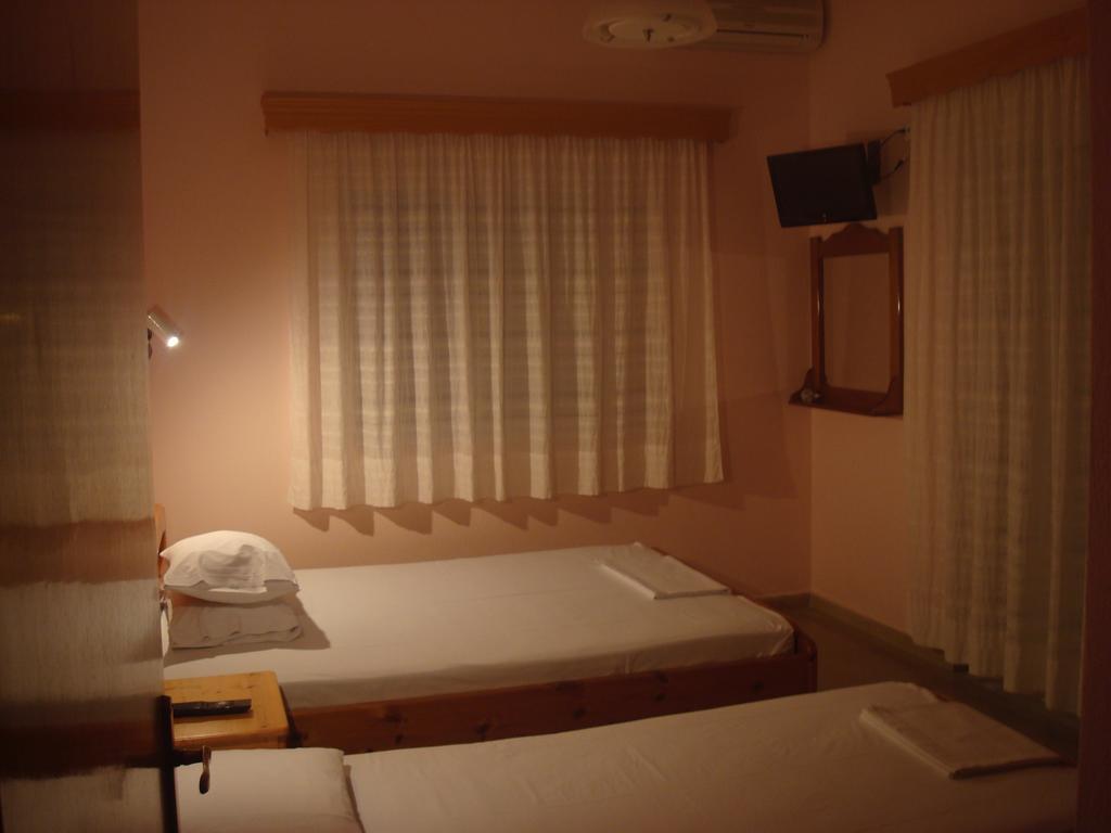 Hotel Filoxenia Néoi Póroi Phòng bức ảnh